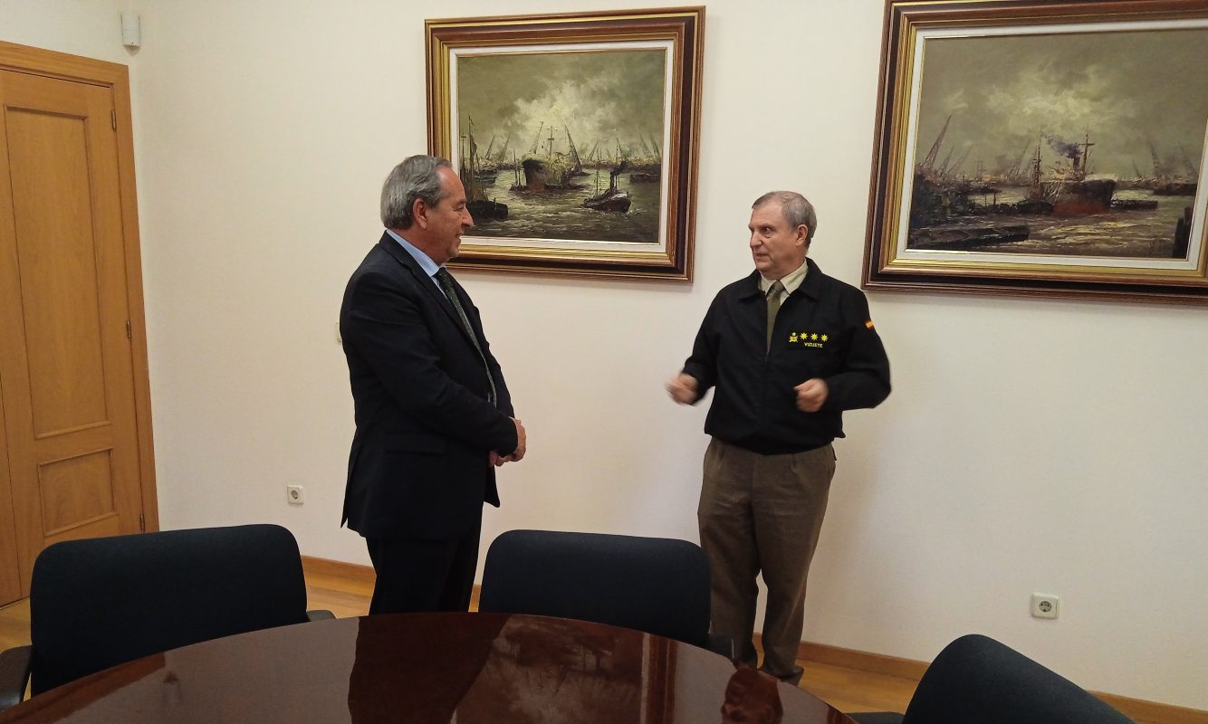 Ángel Nicolás firmó el convenio en la sede de la Delegación de Defensa en CLM.