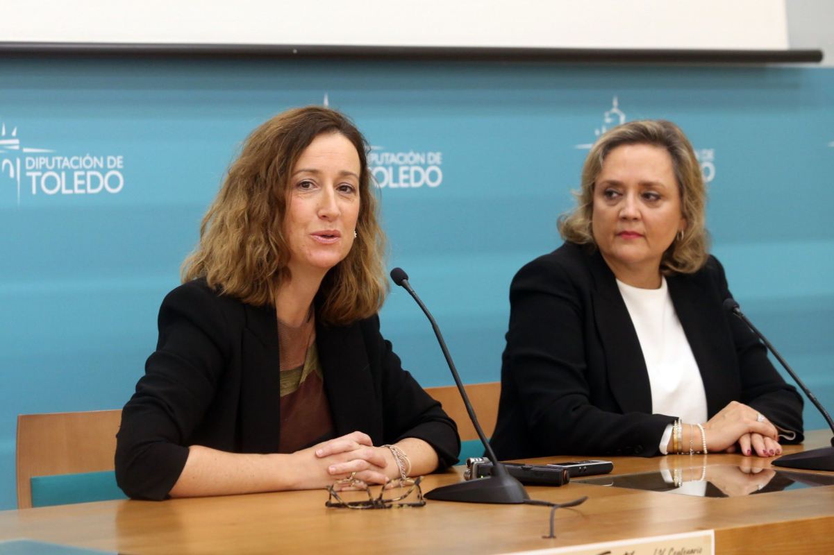 Cuerva y Luis Tristán: Montse Rojas (hablando) y Soledad de Frutos presentaron las actividades.