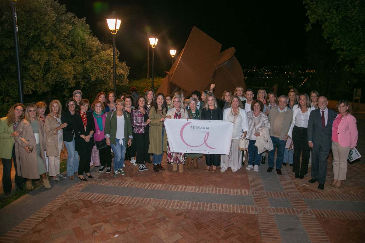 Asistentes a la charla-coloquio en Fedeto por el Día Internacional del Cáncer de Mama.