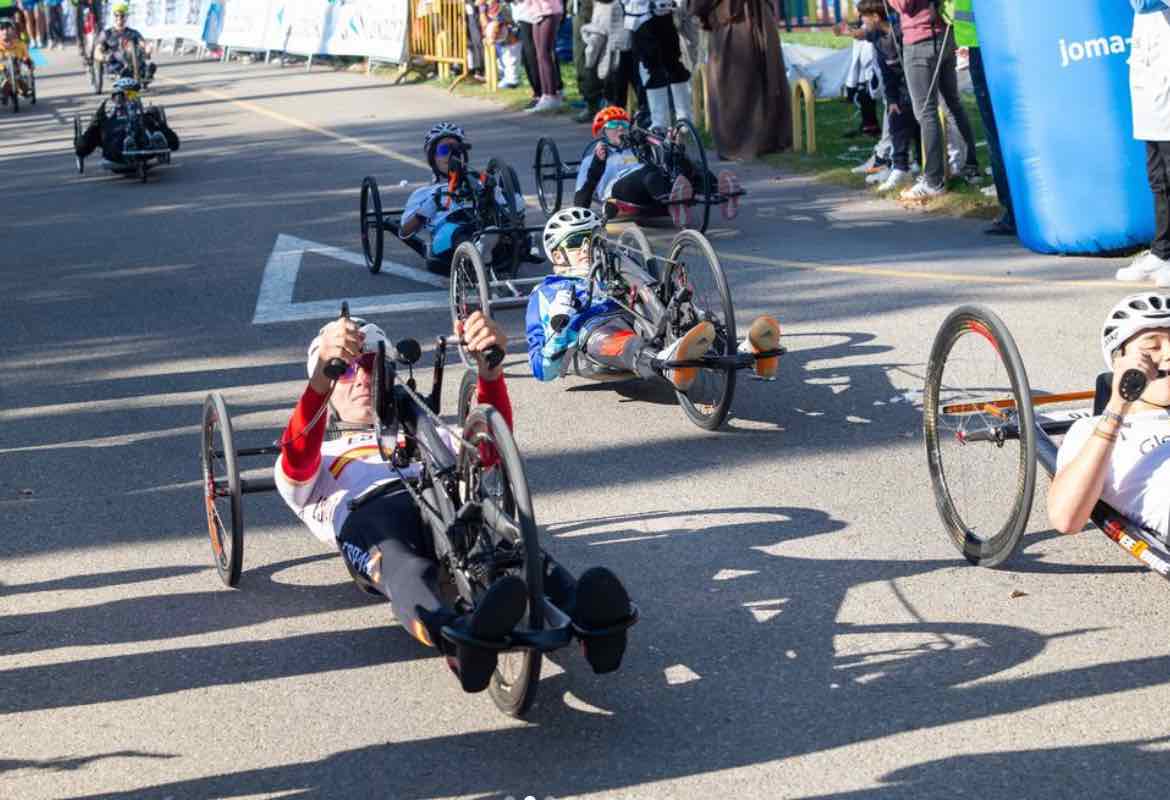 800 personas participan en la primera y exitosa carrera del Hospital Nacional de Parapléjicos. Foto: @hnparaplejicos