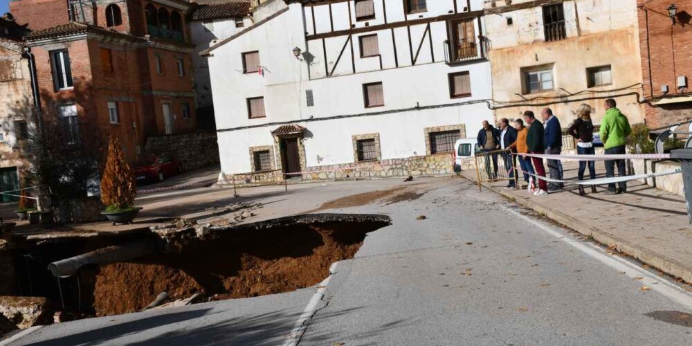 Puente destruido en Landete.