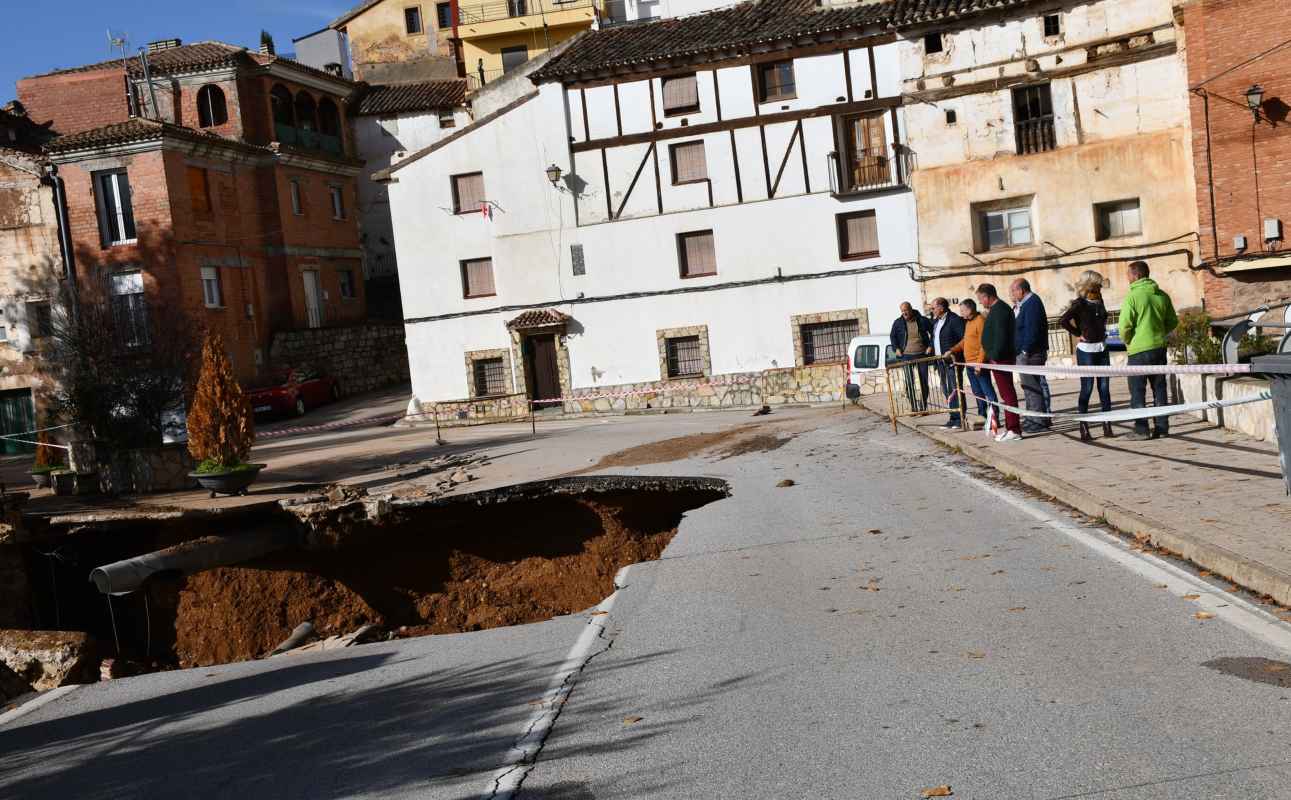 Puente destruido en Landete.