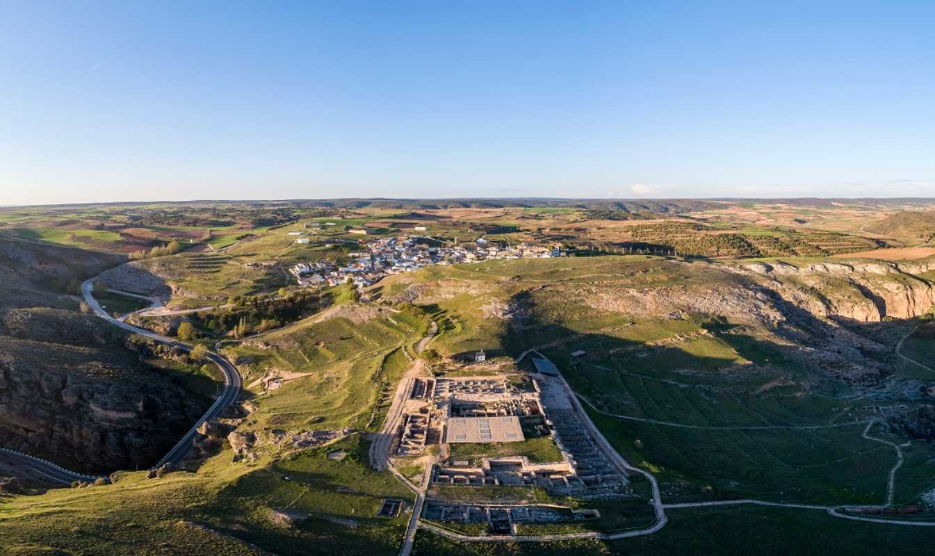 Imagen aérea del yacimiento arqueológico de Valeria. Foto: Cultura Castilla-La Mancha.