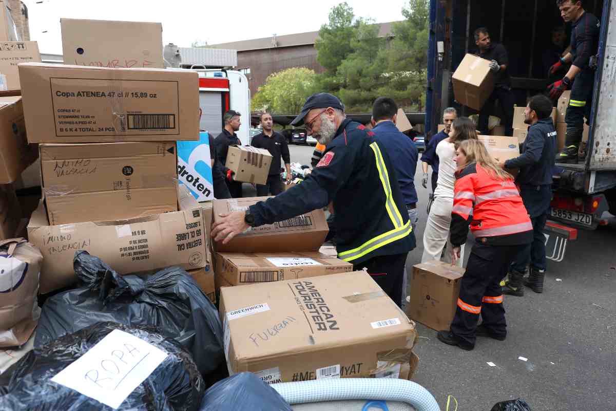 Imagen de la recogida de material en Toledo para afectados de la DANA.