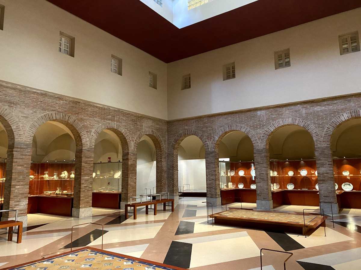 Claustro del Museo Ruiz de Luna. Foto: David Engenios.