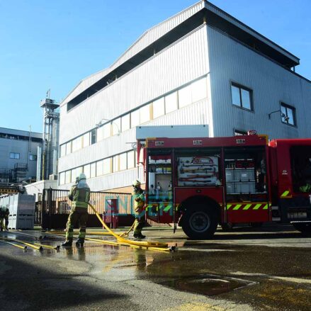 Incendio en Toledo en la farmacéutica Alcaliber.