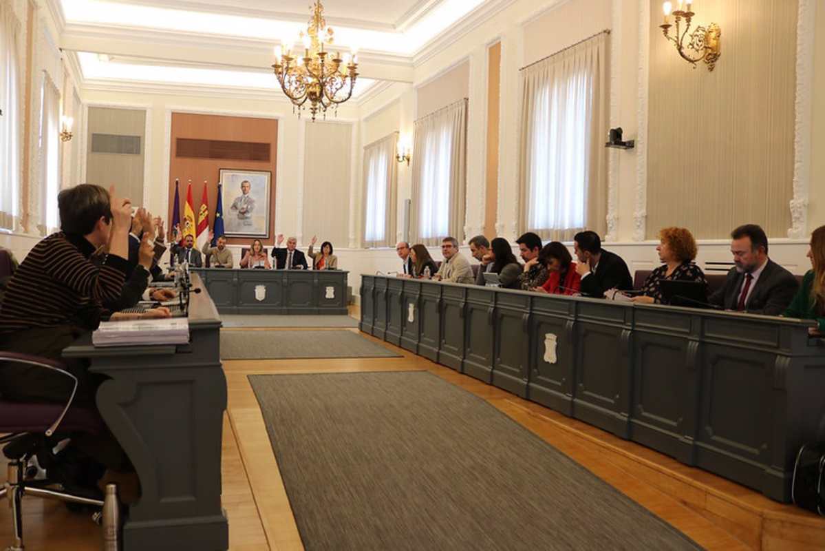 Pleno en el Ayuntamiento de Guadalajara. Foto de archivo.