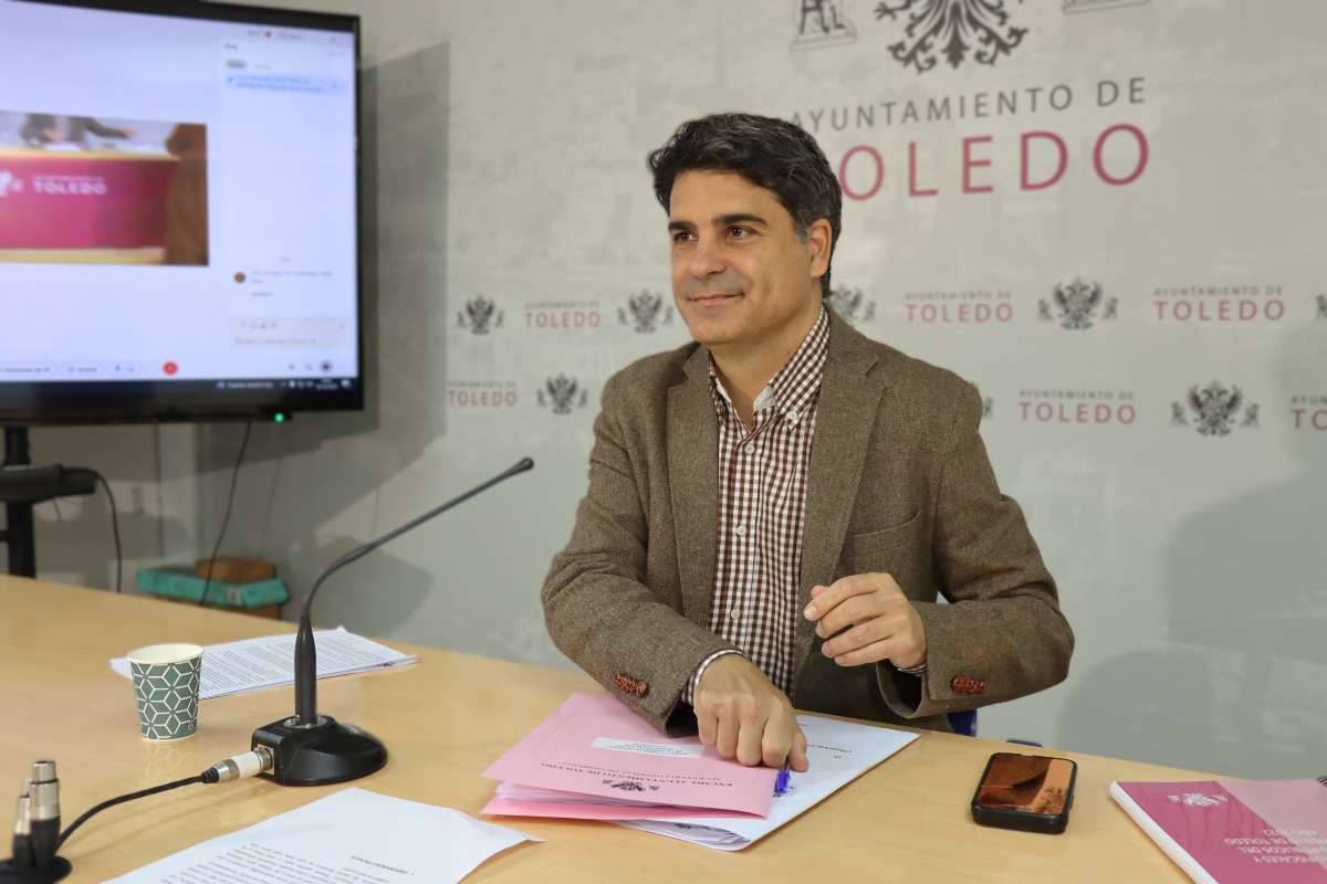 Juanjo Alcalde, en una comparencia en la sala de prensa del Ayuntamiento.