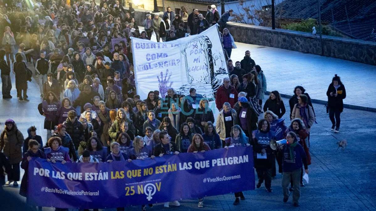 Manifestación del 25N convocada por la Plataforma 8M de Toledo. Imagen: Rebeca Arango.