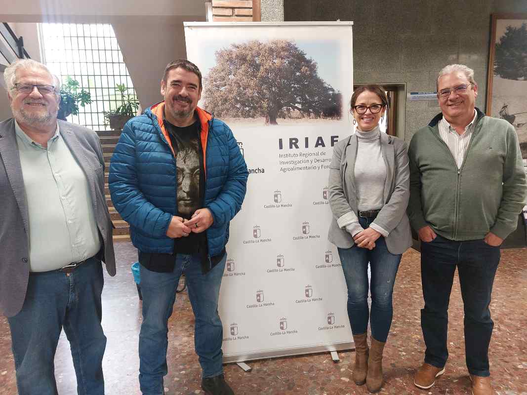 Foto de familia de las jornadas técnicas sobre investigación y desarrollo de la miel.