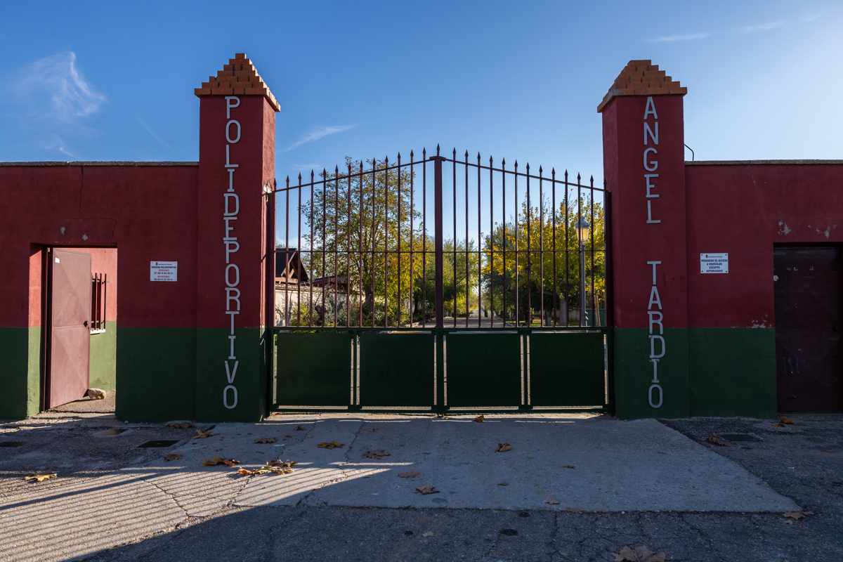 El polideportivo de Mocejón se llama 'Ángel Tardío'. Foto: EFE/Ángeles Visdómine.