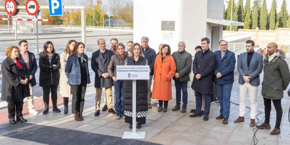 Inauguración aparcamiento Hermanos Fernández Galiano