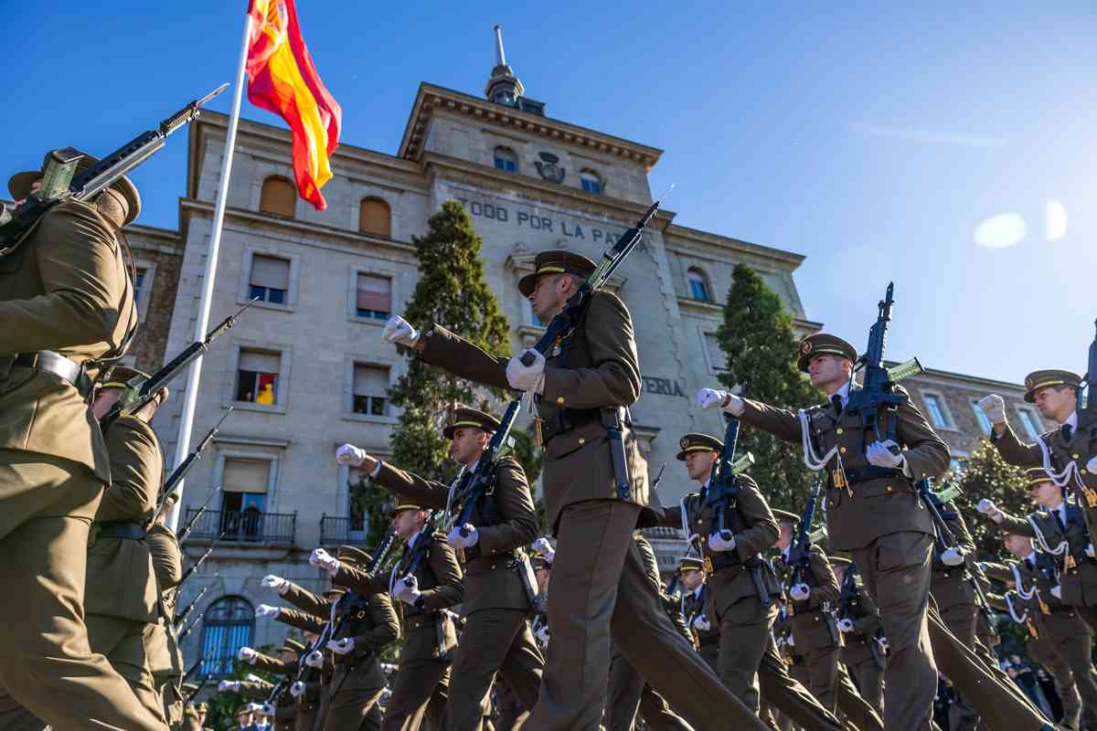 La Academia de Infantería de Toledo ha conmemorado a su patrona, la Inmaculada Concepción. Imagen: EFE/ Ángeles Visdómine.