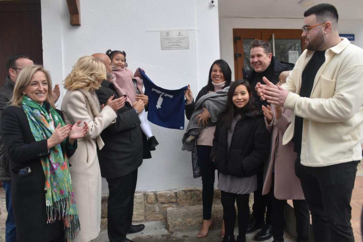 Inauguración de la nueva vivienda de alquiler, de titularidad municipal, con la que cuenta la localidad de Almodóvar del Pinar