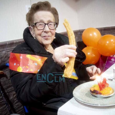 Ángela Lucido Andrada celebra su 104 cumpleaños.