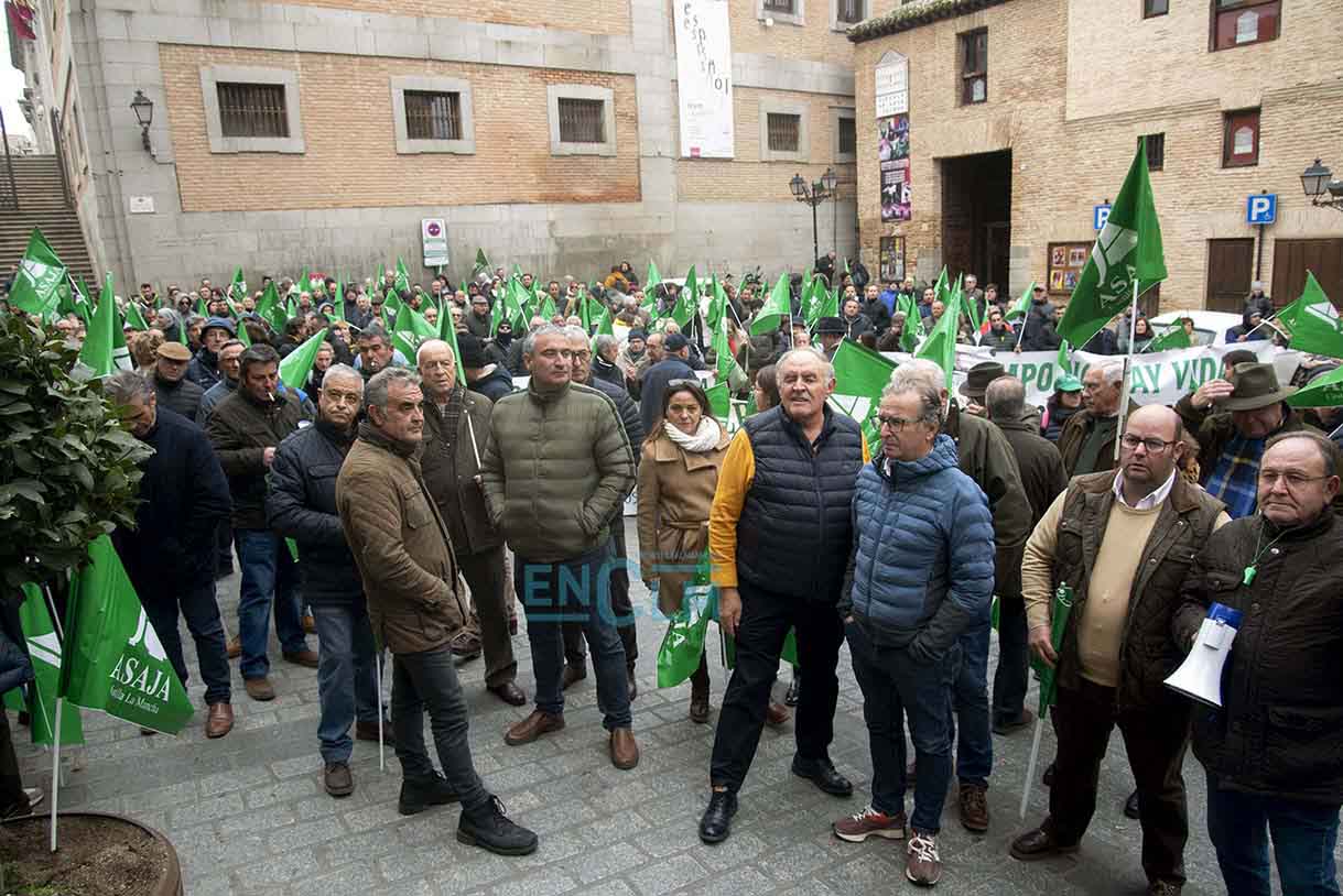 Concentración de Asaja contrae el tratado UE-Mercosur. Foto: Rebeca Arango.