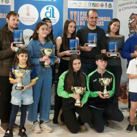 El club Nuestro Ajedrez en Europa se proclamaba campeón de Europa relámpago en parejas mixtas, sub-18.