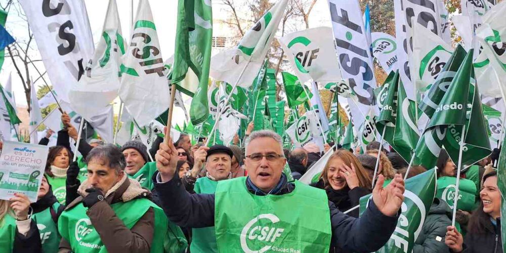 Lorenzo Domínguez, presidente de CSIF CLM, en la manifestación de Madrid.