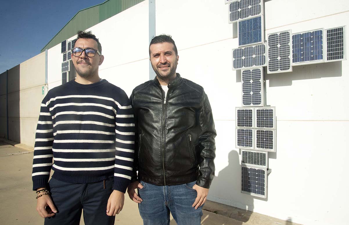 Sergio Izquierdo, técnico del área de Diseño y Fabricación Digital de Itecam, y Sergio Luján, director técnico de Proyectos e Innovación de GFM.