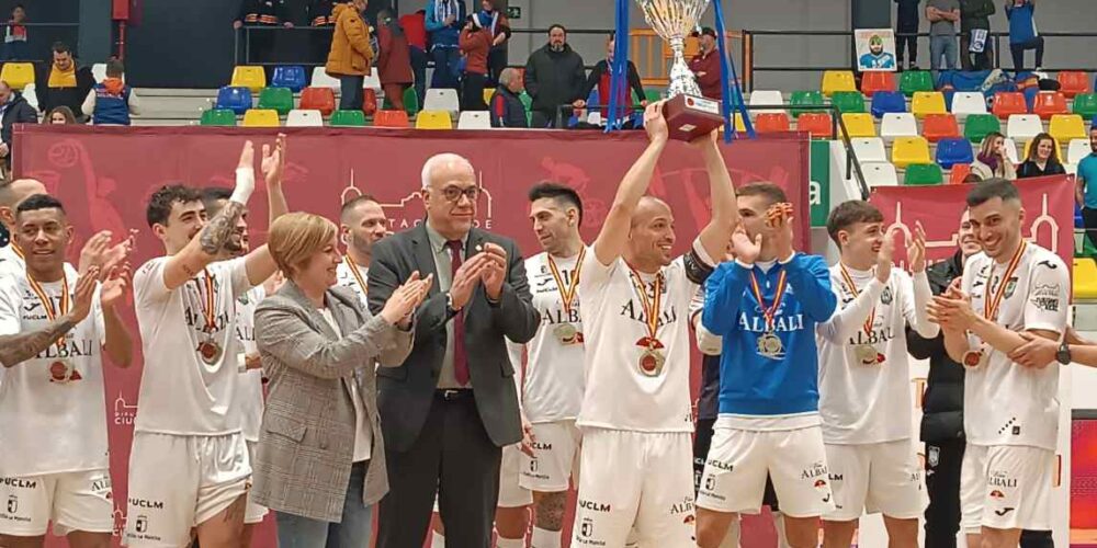 El Viña Albali Valdepeñas logró su séptimo Trofeo Diputación.