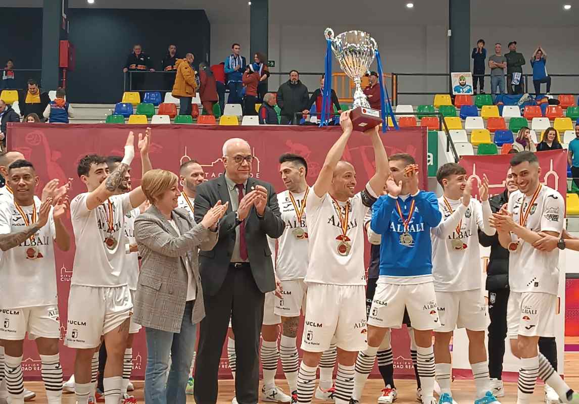 El Viña Albali Valdepeñas logró su séptimo Trofeo Diputación.