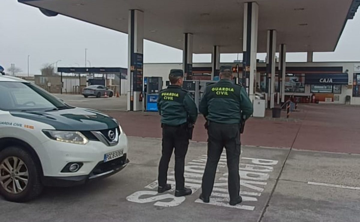 Guardia Civil Estación Servicio