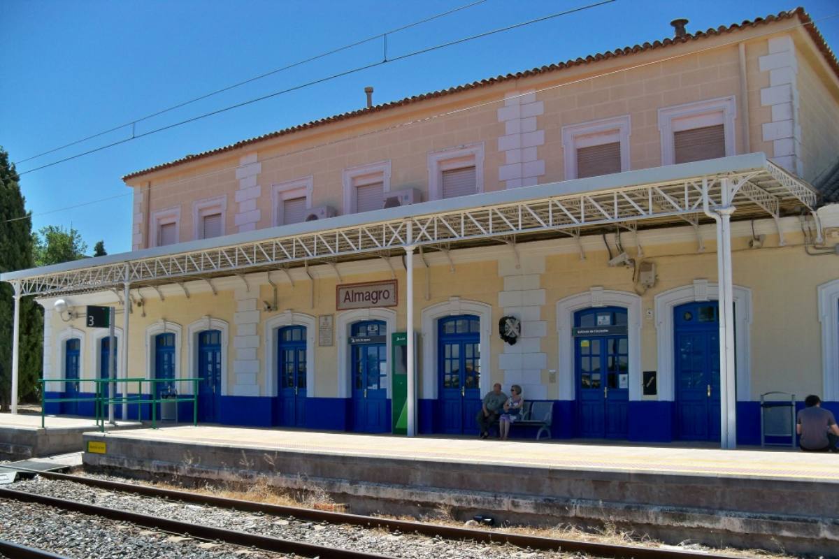 Imagen de la estación de tren de Almagro