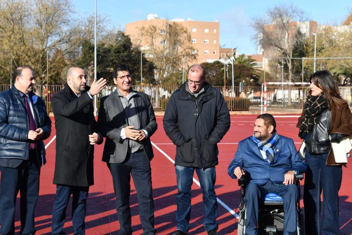 La Junta remodela la pista polideportiva del instituto ‘Alonso Quijano’ de Argamasilla de Calatrava