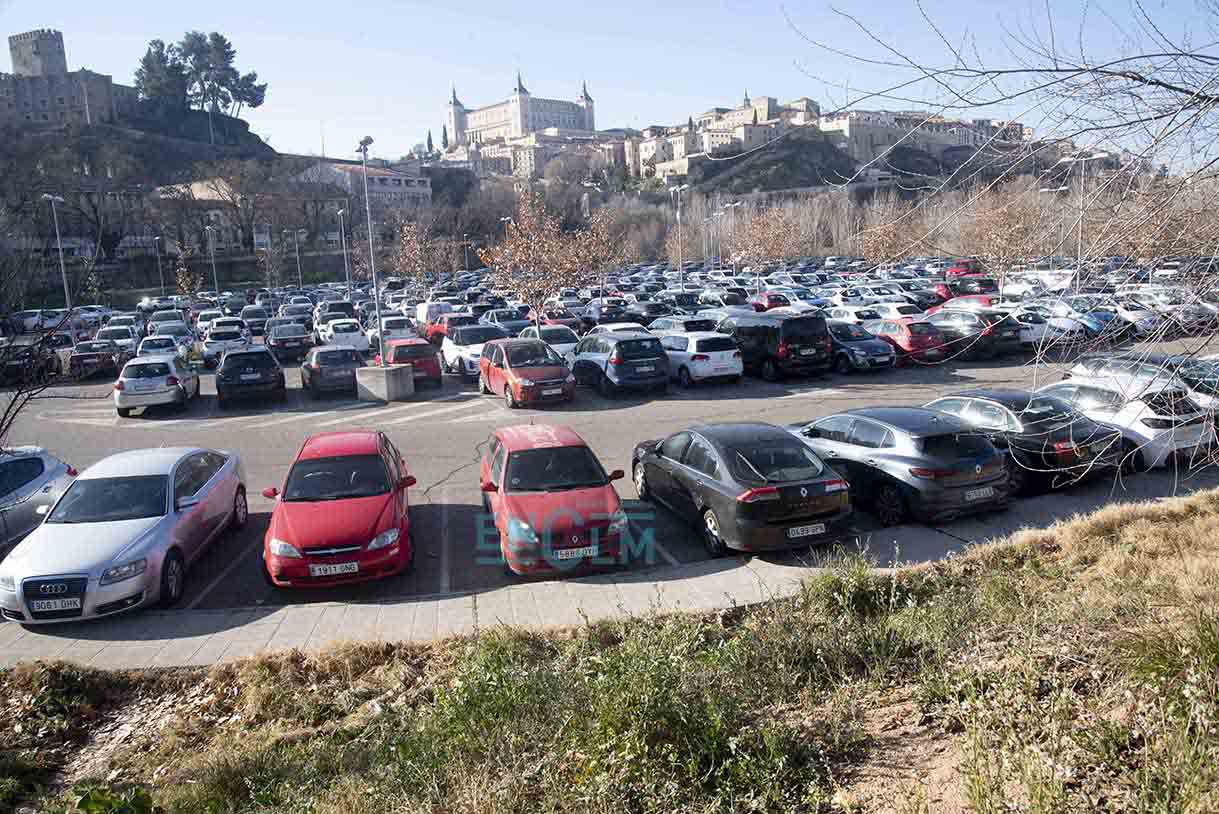 Aparcamiento gratuito próximo a la estacion de trn de Toledo