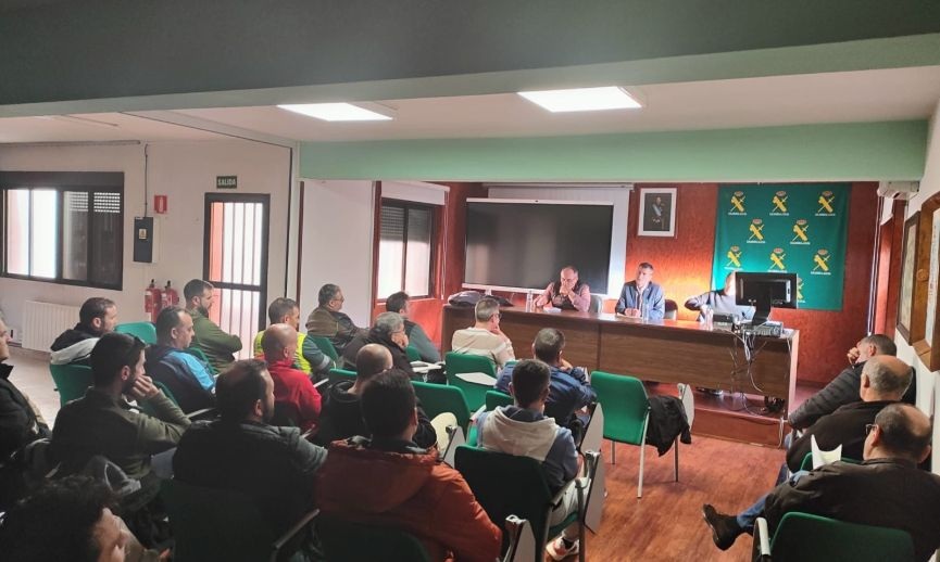 Reunión de la AUGC de Toledo con los guardias civiles afectados. Foto: AUGC.