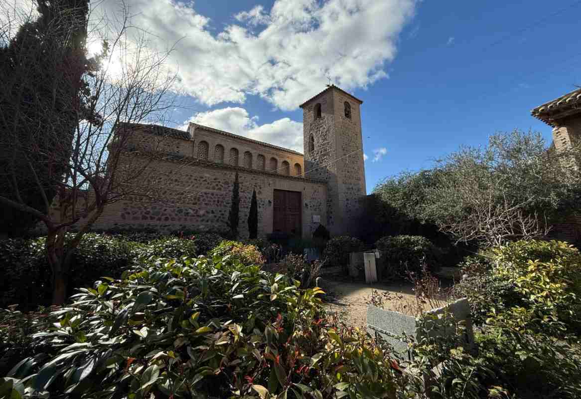 Primer Mercado de Flores del año en Toledo.