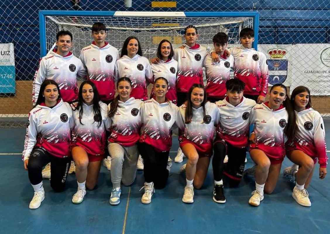 Algunos jugadores y jugadoras del BM Toledo Ciudad Imperial.