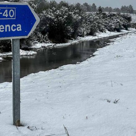 Nieve en el puerto de Cabrejas (Cuenca). EFE/ Lorena Mayordomo