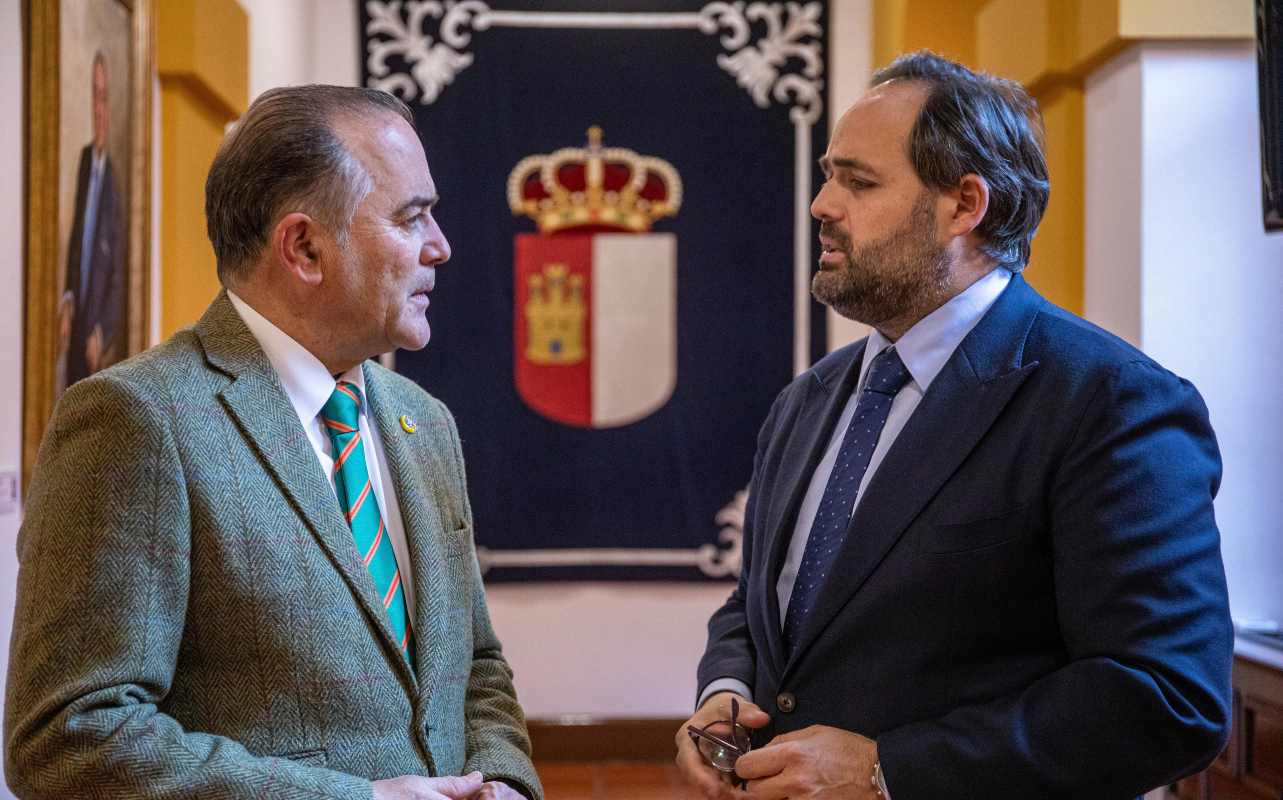 Un instante en la reunión entre Gregorio y Paco Núñez.