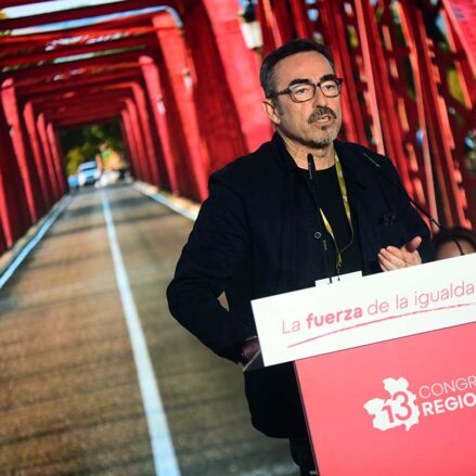 El secretario general de CCOO en Castilla-La Mancha, Paco De la Rosa en el XIII Congreso del PSOE de Castilla-La Mancha. Foto: ENCLM/Rebeca Arango