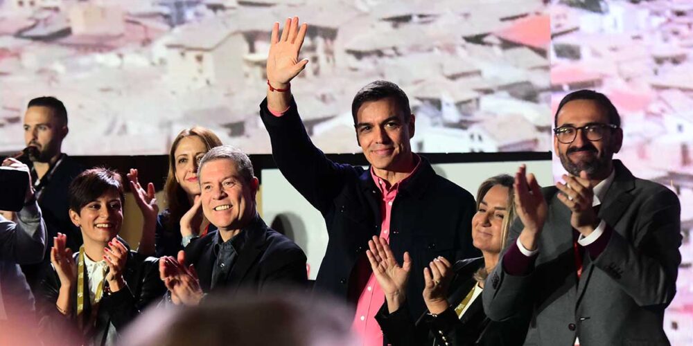 Sánchez y Page en el 13º Congreso Regional del PSOE de Castilla-La Mancha. Foto: Rebeca Arango.