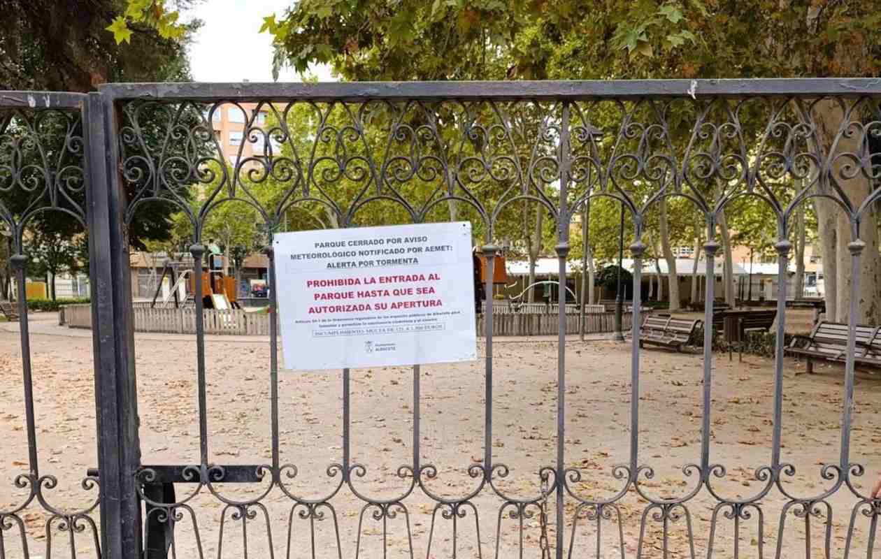 Albacete también cierra sus parques por los vientos fuertes.