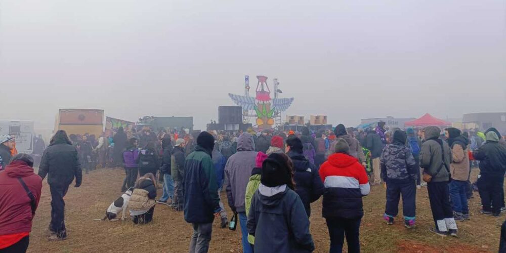 Asistentes a la 'rave' de Ciudad Real en la mañana del 1 de enero. Foto cedida por Un asistente a la fiesta a ENCLM