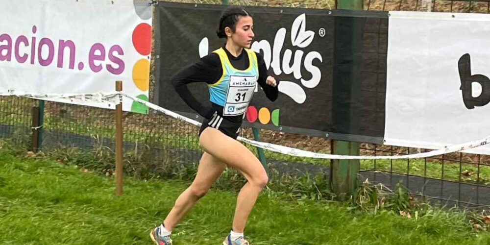 Silvia Rey, en pleno esfuerzo en el Cross de Elgoibar.