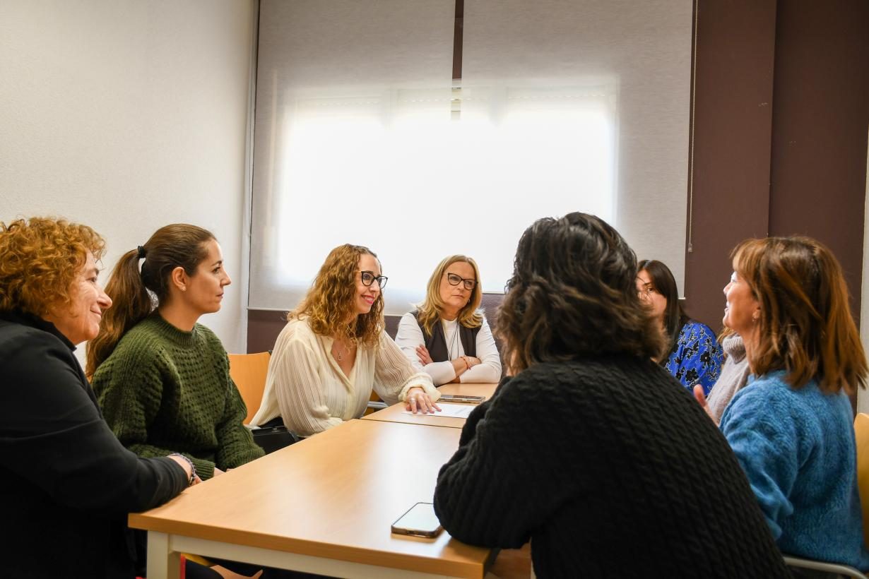 Sara Simón Reunión Centro Mujer Mondéjar