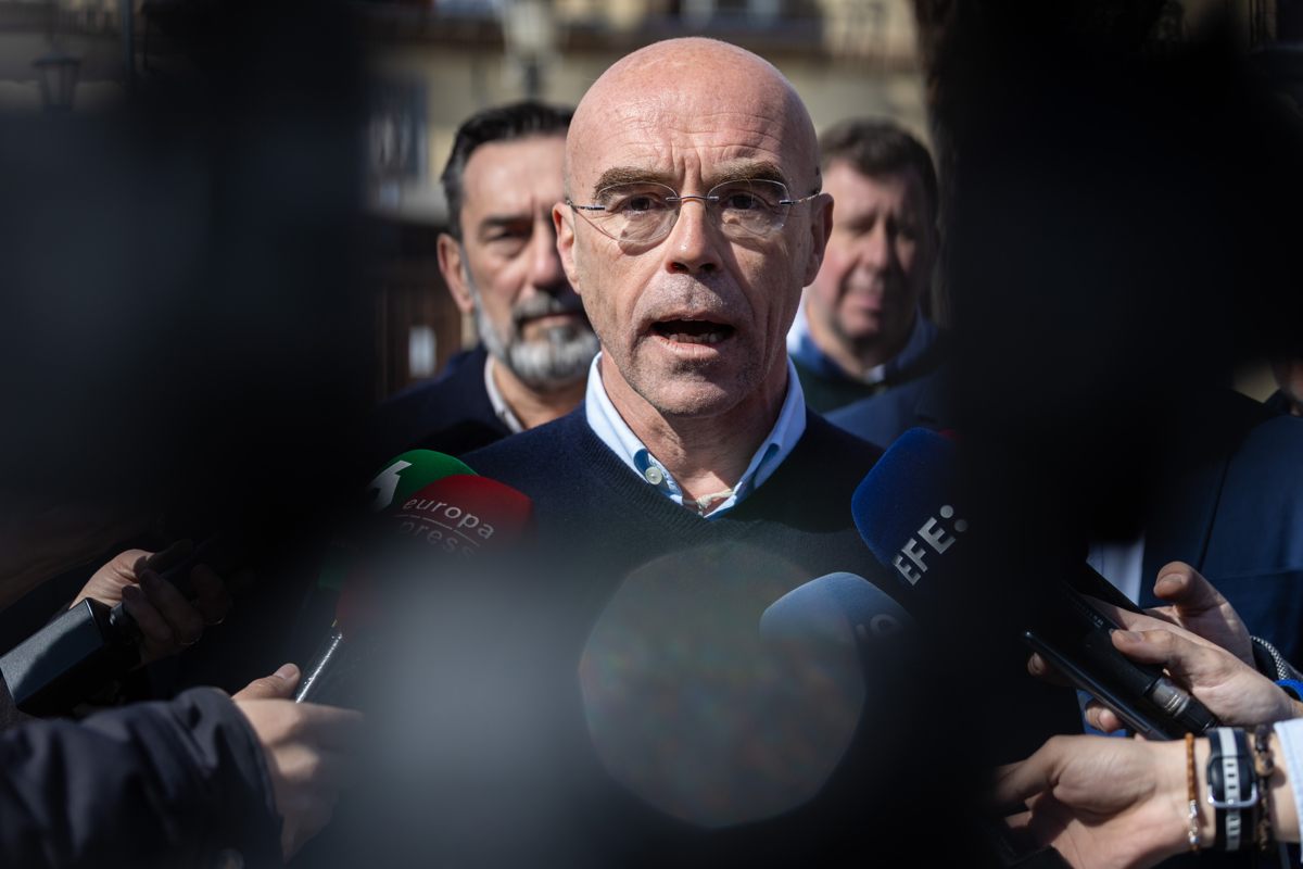 Jorge Buxadé visitó Pulgar (Toledo) para abordar el problema de la delincuencia. Foto: EFE.