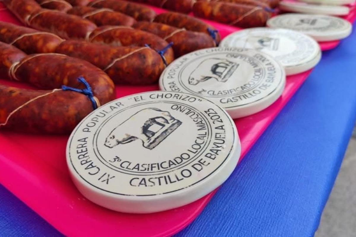 XIII Carrera del Chorizo en Castillo de Bayuela (Toledo). Foto: Alcalde del pueblo, Gregorio García