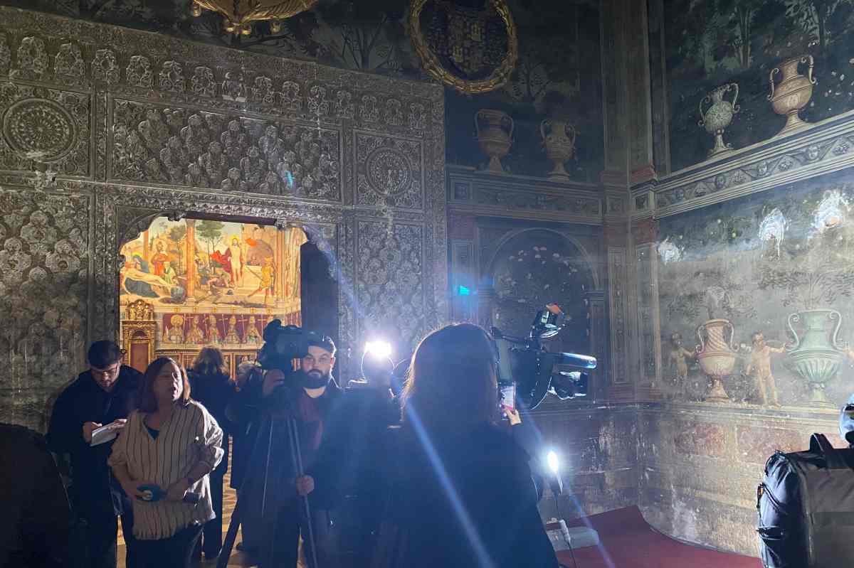 La sala donde se han descubierto las pinturas de Juan de Borgoña. Al fondo, la sala capitular de la catedral de Toledo. Foto: David Engenios / ENCLM