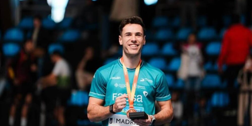 Manuel Guijarro, con la medalla de bronce lograda en el Campeonato de España.