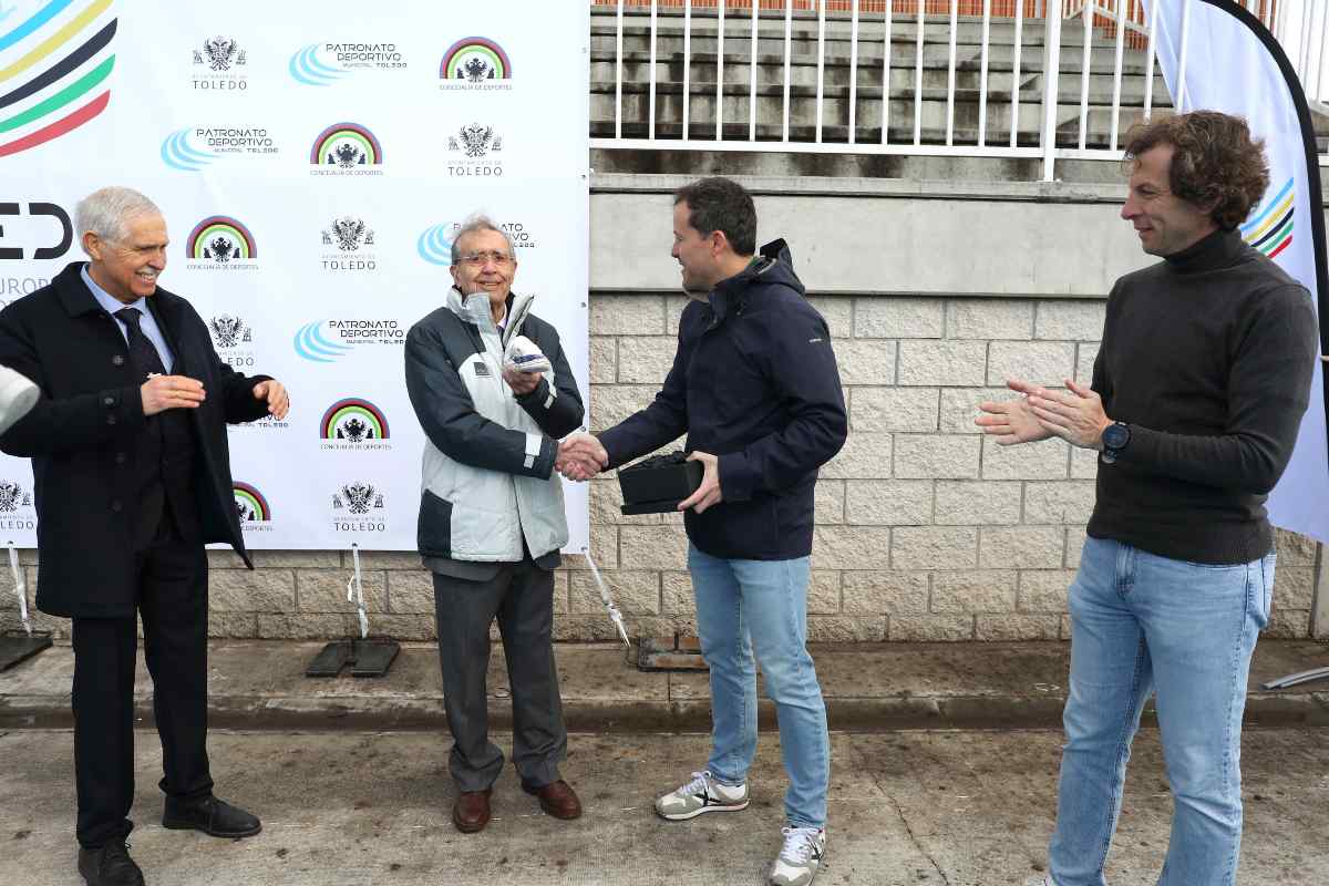 Toledo homenajea a Martín Velasco.