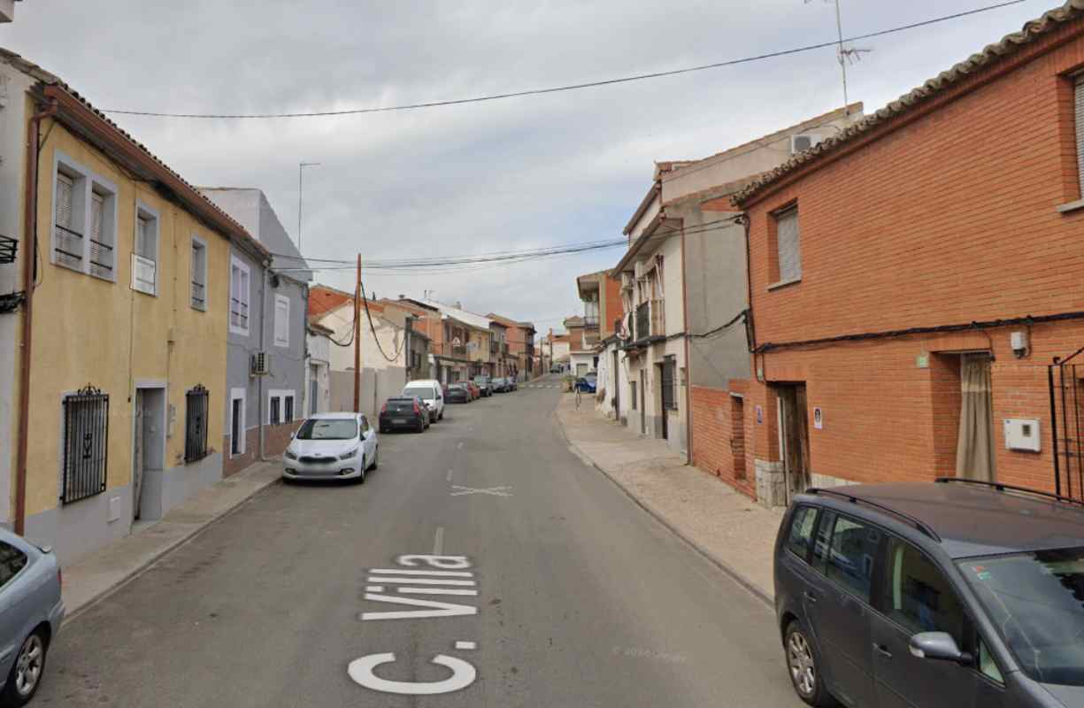 El incendio se ha producido en una vivienda de la calle Villa.