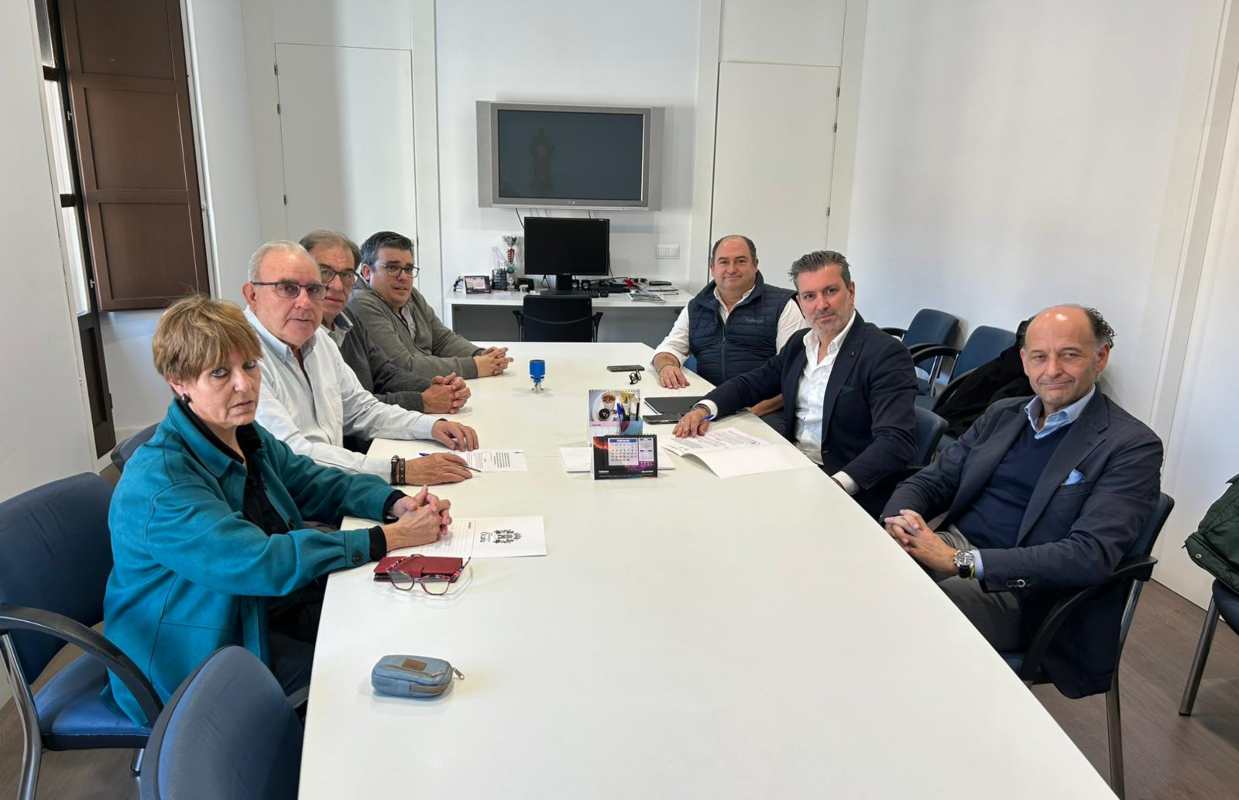 Reunión entre el Ayuntamiento de Ocaña y los promotores del parque logístico.