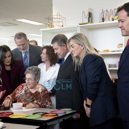 Los reyes de España visitan el Hospital Nacional de Parapléjicos de Toledo. Foto: Rebeca Arango / ENCLM