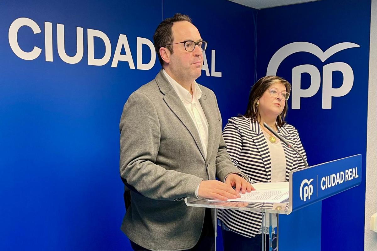 El vicesecretario de Política Social y diputado autonómico, José Antonio Martín Buro, en rueda de prensa