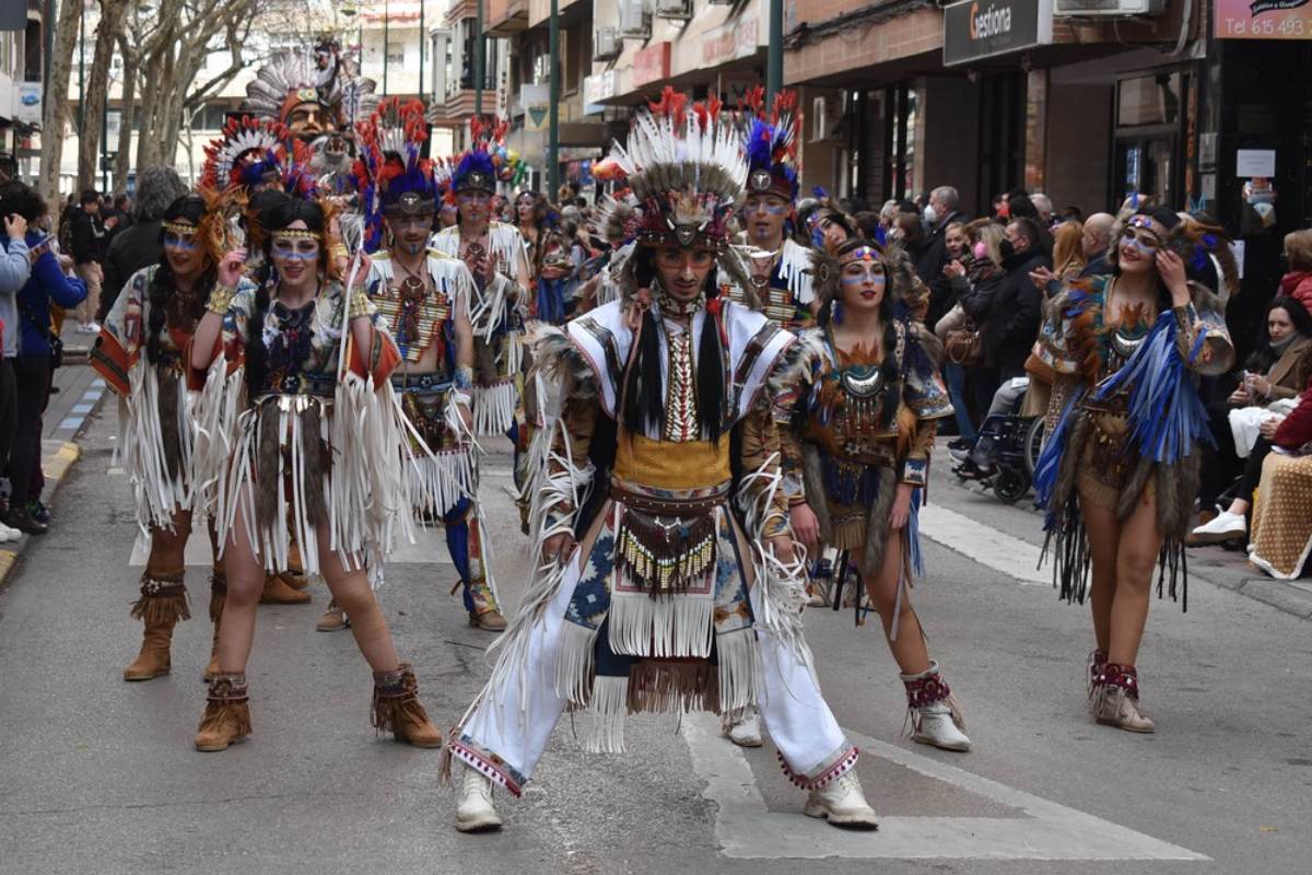 Imagen de archivo de una comparsa durante el Desfile de Piñata de Ciudad Real